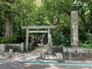 日本最古の神社花の窟神社